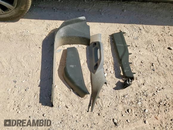 ✅ 2022 Chevrolet Silverado 2500HD Work Truck • VIN: 1GC2YLE71NF191926 • Lot: 67016515. Wystawiony na Copart z przebiegiem Nie podano. Bezpłatny archiwum sprzedaży aukcyjnych z USA i szczegółowy raport historii pojazdu na DreamBid. Zdjęcie 12.