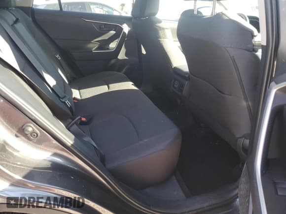 ✅ 2025 Toyota RAV4 LE • VIN: 2T3G1RFV4SC540342 • Lot: 84617555. Wystawiony na Copart z przebiegiem 5 212 mil. Bezpłatny archiwum sprzedaży aukcyjnych z USA i szczegółowy raport historii pojazdu na DreamBid. Zdjęcie 11.