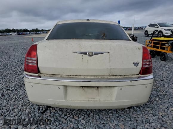 ✅ 2006 Chrysler 300 C • VIN: 2C3LA63H96H397778 • Lot: 94579145. Listed on Copart with Not provided. Free auction sales archive from the USA and detailed vehicle history report at DreamBid. Image 6.