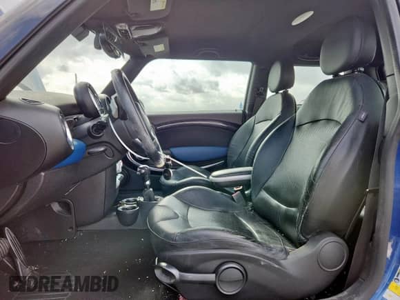 2008 MINI Hardtop S with VIN WMWMF73568TV36300, listed as a Copart auction lot 61286085 with 95,298 mi miles and Clean title. Bid and sale history available at DreamBid. Image 8.