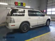 ✅ 2008 Mercury Mountaineer • VIN: 4M2EU47E18UJ15417 • Lot: 45147835. Wystawiony na Copart z przebiegiem 183 422 mil. Bezpłatny archiwum sprzedaży aukcyjnych z USA i szczegółowy raport historii pojazdu na DreamBid. Zdjęcie 3.