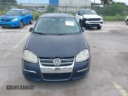 ✅ 2006 Volkswagen Jetta 2.5L • VIN: 3VWSF71K16M749456 • Лот: 43065965. Опубликован ранее на IAAI с пробегом 131 691 миль. Бесплатный доступ к архиву аукционных продаж из США и подробный отчёт об истории автомобиля на DreamBid. Изображение 6.