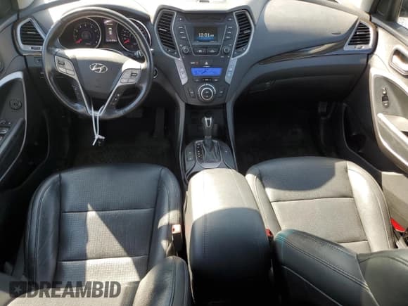 ✅ 2015 Hyundai Santa Fe Limited • VIN: 5XYZUDLA2FG258207 • Lot: 68584043. Listed on Copart with 214,993 mi. Free auction sales archive from the USA and detailed vehicle history report at DreamBid. Image 8.