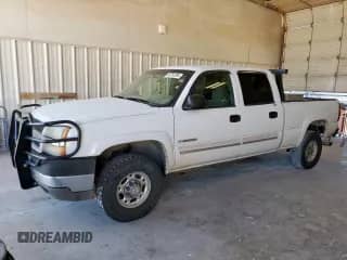 ✅ 2003 Chevrolet Silverado 2500HD LS • VIN: 1GCHC23U23F257859 • Lot: 66753995. Wystawiony na Copart z przebiegiem 241 022 mil. Bezpłatny archiwum sprzedaży aukcyjnych z USA i szczegółowy raport historii pojazdu na DreamBid. Zdjęcie 1.