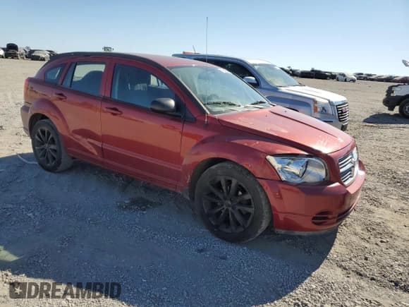 ✅ 2010 Dodge Caliber SXT • VIN: 1B3CB4HA5AD613982 • Лот: 76818044. Опубликован ранее на Copart с пробегом 165 797 миль. Бесплатный доступ к архиву аукционных продаж из США и подробный отчёт об истории автомобиля на DreamBid. Изображение 4.