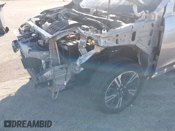 ✅ 2023 Mitsubishi Eclipse Cross SE • VIN: JA4ATWAA9PZ003999 • Lot: 43401250. Listed on IAAI with 32,213 mi. Free auction sales archive from the USA and detailed vehicle history report at DreamBid. Image 6.