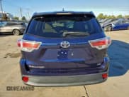 ✅ 2014 Toyota Highlander LE Plus • VIN: 5TDZKRFH7ES005073 • Lot: 96348635. Wystawiony na Copart z przebiegiem 123 755 mil. Bezpłatny archiwum sprzedaży aukcyjnych z USA i szczegółowy raport historii pojazdu na DreamBid. Zdjęcie 6.