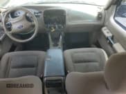 ✅ 2004 Ford Explorer Sport Trac XLS • VIN: 1FMZU77K84UB42098 • Лот: 69240615. Опубликован ранее на Copart с пробегом 198 308 миль. Бесплатный доступ к архиву аукционных продаж из США и подробный отчёт об истории автомобиля на DreamBid. Изображение 8.