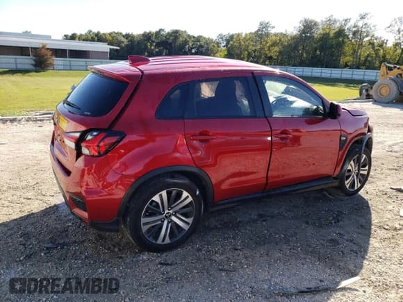 ✅ 2024 Mitsubishi Outlander S • VIN: JA4ARUAU3RU007883 • Lot: 87296115. Wystawiony na Copart z przebiegiem Nie podano. Bezpłatny archiwum sprzedaży aukcyjnych z USA i szczegółowy raport historii pojazdu na DreamBid. Zdjęcie 3.