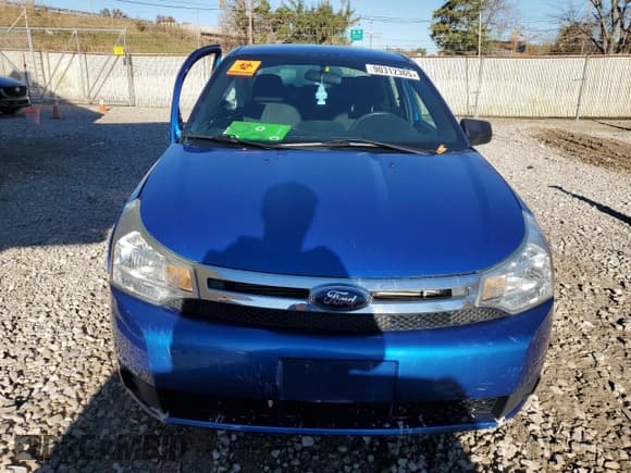 ✅ 2010 Ford Focus SE • VIN: 1FAHP3FN2AW124987 • Lot: 90312365. Wystawiony na Copart z przebiegiem 87 132 mil. Bezpłatny archiwum sprzedaży aukcyjnych z USA i szczegółowy raport historii pojazdu na DreamBid. Zdjęcie 5.