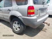 ✅ 2001 Ford Escape XLT • VIN: 1FMYU04121KF32247 • Lot: 42493851. Listed on IAAI with 245,756 mi. Free auction sales archive from the USA and detailed vehicle history report at DreamBid. Image 6.