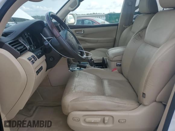✅ 2011 Lexus LX 570 • VIN: JTJHY7AX8B4080592 • Lot: 73688574. Listed on Copart with 131,675 mi. Free auction sales archive from the USA and detailed vehicle history report at DreamBid. Image 7.
