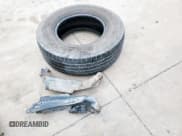 ✅ 2003 Chevrolet Suburban LS • VIN: 3GNEC16Z13G186812 • Лот: 58567425. Опубликован ранее на Copart с пробегом 302 320 миль. Бесплатный доступ к архиву аукционных продаж из США и подробный отчёт об истории автомобиля на DreamBid. Изображение 13.