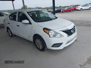 ✅ 2017 Nissan Versa SV • VIN: 3N1CN7AP4HL809425 • Lot: 43231338. Wystawiony na IAAI z przebiegiem 129 952 mil. Bezpłatny archiwum sprzedaży aukcyjnych z USA i szczegółowy raport historii pojazdu na DreamBid. Zdjęcie 1.