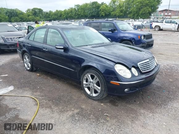✅ 2006 Mercedes-Benz E 350 • VIN: WDBUF56J96A957242 • Lot: 42887467. Wystawiony na IAAI z przebiegiem 189 830 mil. Bezpłatny archiwum sprzedaży aukcyjnych z USA i szczegółowy raport historii pojazdu na DreamBid. Zdjęcie 1.