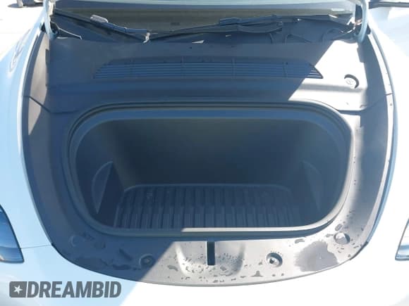 ✅ 2023 Tesla Model Y Long Range • VIN: 7SAYGDEEXPF899328 • Лот: 43584602. Опубликован ранее на IAAI с пробегом 26 098 миль. Бесплатный доступ к архиву аукционных продаж из США и подробный отчёт об истории автомобиля на DreamBid. Изображение 10.