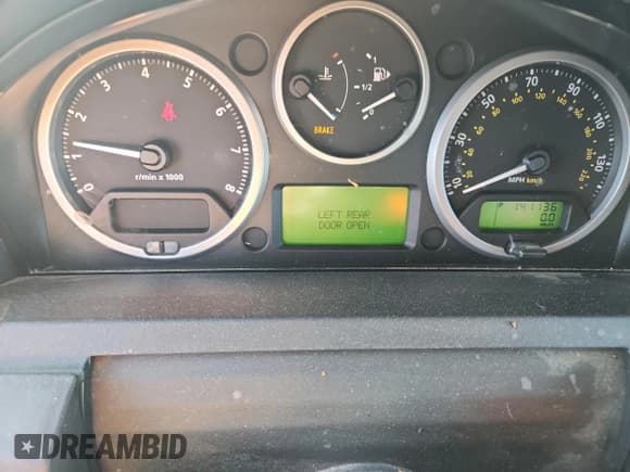 ✅ 2008 Land Rover Range Rover Sport HSE • VIN: SALSF25488A180356 • Lot: 91293295. Wystawiony na Copart z przebiegiem 141 136 mil. Bezpłatny archiwum sprzedaży aukcyjnych z USA i szczegółowy raport historii pojazdu na DreamBid. Zdjęcie 9.