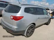 ✅ 2010 Chevrolet Traverse 1LT • VIN: 1GNLRFED9AS114464 • Lot: 85860615. Wystawiony na Copart z przebiegiem 215 104 mil. Bezpłatny archiwum sprzedaży aukcyjnych z USA i szczegółowy raport historii pojazdu na DreamBid. Zdjęcie 3.