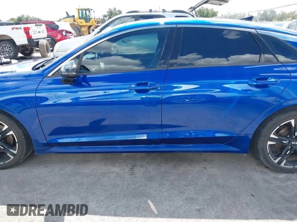 ✅ 2021 Kia K5 GT-Line • VIN: 5XXG64J27MG052525 • Лот: 43316813. Опубликован ранее на IAAI с пробегом 98 859 миль. Бесплатный доступ к архиву аукционных продаж из США и подробный отчёт об истории автомобиля на DreamBid. Изображение 15.