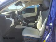 ✅ 2024 Toyota Corolla Cross XLE • VIN: 7MUDAABG6RV094383 • Lot: 90569075. Wystawiony na Copart z przebiegiem 44 825 mil. Bezpłatny archiwum sprzedaży aukcyjnych z USA i szczegółowy raport historii pojazdu na DreamBid. Zdjęcie 7.