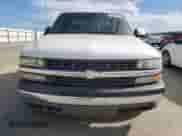 2001 Chevrolet Silverado 1500 LT z VIN 1GCEC19T61Z196121, wystawiony jako Copart lot #52824795 z przebiegiem 201 224 mil mil oraz Szkoda całkowita • Salvage title. Historia ofert i sprzedaży dostępna na DreamBid. Obrazek 5.