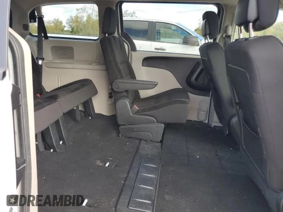 ✅ 2018 Dodge Grand Caravan SE • VIN: 2C4RDGBGXJR363377 • Lot: 86991245. Wystawiony na Copart z przebiegiem 112 803 mil. Bezpłatny archiwum sprzedaży aukcyjnych z USA i szczegółowy raport historii pojazdu na DreamBid. Zdjęcie 11.