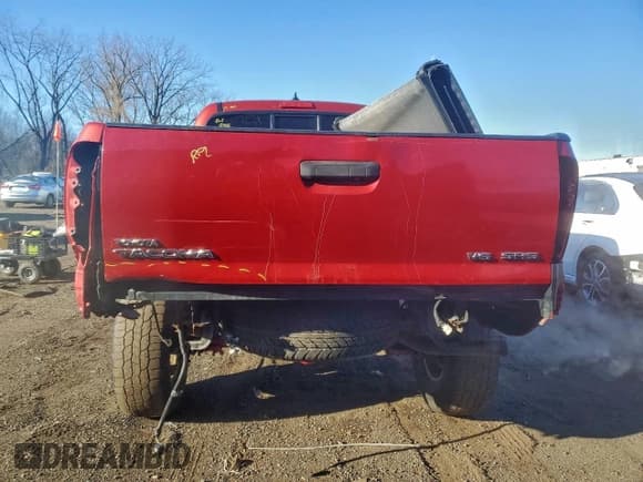 ✅ 2012 Toyota Tacoma • VIN: 3TMMU4FN3CM048450 • Lot: 95661355. Listed on Copart with 205,048 mi. Free auction sales archive from the USA and detailed vehicle history report at DreamBid. Image 6.