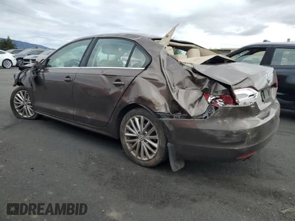 ✅ 2011 Volkswagen Jetta SEL • VIN: 3VWLZ7AJ8BM394430 • Lot: 81974105. Wystawiony na Copart z przebiegiem 173 337 mil. Bezpłatny archiwum sprzedaży aukcyjnych z USA i szczegółowy raport historii pojazdu na DreamBid. Zdjęcie 2.