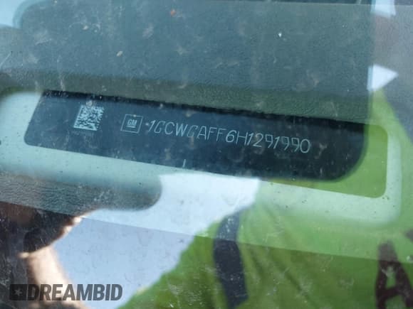 ✅ 2017 Chevrolet Express Cargo • VIN: 1GCWGAFF6H1291990 • Lot: 43514132. Wystawiony na IAAI z przebiegiem 255 669 mil. Bezpłatny archiwum sprzedaży aukcyjnych z USA i szczegółowy raport historii pojazdu na DreamBid. Zdjęcie 9.