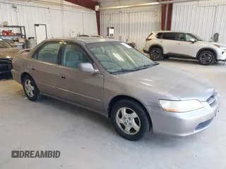 ✅ 2000 Honda Accord EX • VIN: 1HGCG5656YA152879 • Lot: 42593900. Wystawiony na IAAI z przebiegiem 341 291 mil. Bezpłatny archiwum sprzedaży aukcyjnych z USA i szczegółowy raport historii pojazdu na DreamBid. Zdjęcie 1.