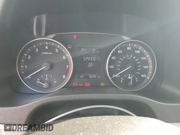 ✅ 2018 Hyundai Elantra SE • VIN: 5NPD74LF9JH393294 • Lot: 91358215. Wystawiony na Copart z przebiegiem 82 251 mil. Bezpłatny archiwum sprzedaży aukcyjnych z USA i szczegółowy raport historii pojazdu na DreamBid. Zdjęcie 9.