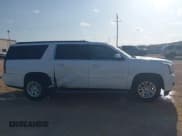 ✅ 2015 GMC Yukon XL SLE • VIN: 1GKS1GKC6FR646531 • Lot: 42555181. Wystawiony na IAAI z przebiegiem 164 811 mil. Bezpłatny archiwum sprzedaży aukcyjnych z USA i szczegółowy raport historii pojazdu na DreamBid. Zdjęcie 13.