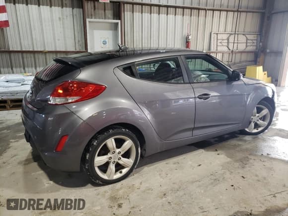✅ 2015 Hyundai Veloster RE:FLEX • VIN: KMHTC6AD0FU239134 • Lot: 88692145. Wystawiony na Copart z przebiegiem 151 376 mil. Bezpłatny archiwum sprzedaży aukcyjnych z USA i szczegółowy raport historii pojazdu na DreamBid. Zdjęcie 3.