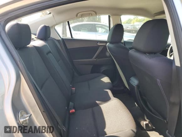 ✅ 2012 Mazda 3 i Touring • VIN: JM1BL1VGXC1506218 • Лот: 50589015. Опубликован ранее на Copart с пробегом 61 800 миль. Бесплатный доступ к архиву аукционных продаж из США и подробный отчёт об истории автомобиля на DreamBid. Изображение 10.