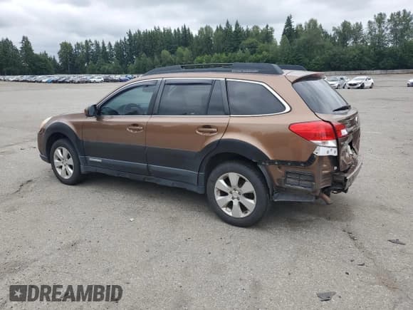 ✅ 2012 Subaru Outback Prem • VIN: 4S4BRCCC5C3236843 • Лот: 61069875. Опубликован ранее на Copart с пробегом 154 378 миль. Бесплатный доступ к архиву аукционных продаж из США и подробный отчёт об истории автомобиля на DreamBid. Изображение 2.