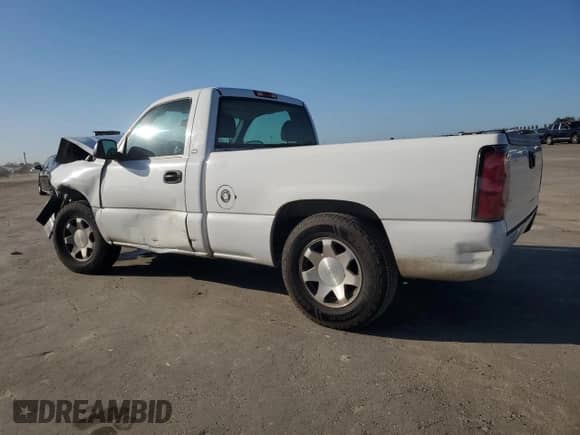2005 Chevrolet Silverado 1500 Work Truck с VIN 1GCEC14V05Z333830, выставлен на аукционе Copart как лот 52386905 с пробегом 177 147 миль миль и Списание • Salvage title. История ставок и продаж доступна на DreamBid. Изображение 2.