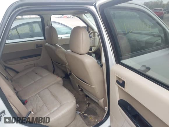 ✅ 2011 Ford Escape XLT • VIN: 1FMCU9D72BKC09112 • Лот: 43548679. Опубликован ранее на IAAI с пробегом 134 229 миль. Бесплатный доступ к архиву аукционных продаж из США и подробный отчёт об истории автомобиля на DreamBid. Изображение 8.