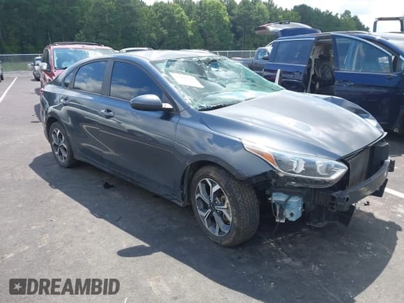 ✅ 2021 Kia Forte LXS • VIN: 3KPF24ADXME276762 • Lot: 43008390. Wystawiony na IAAI z przebiegiem 119 396 mil. Bezpłatny archiwum sprzedaży aukcyjnych z USA i szczegółowy raport historii pojazdu na DreamBid. Zdjęcie 1.