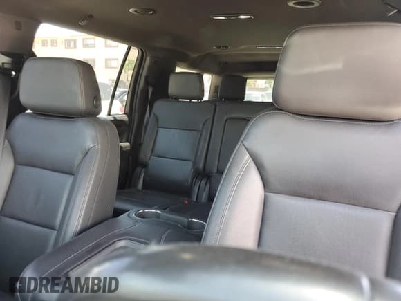 ✅ 2023 Chevrolet Suburban LT • VIN: 1GNSCCKD5PR148949 • Лот: 61658625. Опубликован ранее на Copart с пробегом 103 447 миль. Бесплатный доступ к архиву аукционных продаж из США и подробный отчёт об истории автомобиля на DreamBid. Изображение 10.