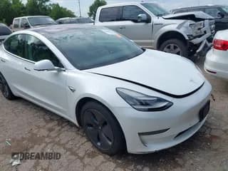 ✅ 2018 Tesla Model 3 Long Range Battery • VIN: 5YJ3E1EB8JF178871 • Lot: 42812741. Wystawiony na IAAI z przebiegiem 83 083 mil. Bezpłatny archiwum sprzedaży aukcyjnych z USA i szczegółowy raport historii pojazdu na DreamBid. Zdjęcie 1.