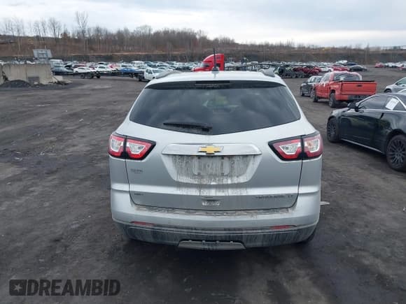 ✅ 2016 Chevrolet Traverse LT • VIN: 1GNKVGKD6GJ347363 • Lot: 41676104. Listed on IAAI with 116,502 mi. Free auction sales archive from the USA and detailed vehicle history report at DreamBid. Image 16.