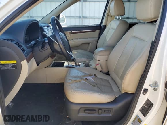 ✅ 2009 Hyundai Santa Fe Limited • VIN: 5NMSH13E49H247677 • Lot: 92064045. Listed on Copart with 204,856 mi. Free auction sales archive from the USA and detailed vehicle history report at DreamBid. Image 7.