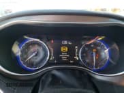 ✅ 2018 Chrysler Pacifica Limited • VIN: 2C4RC1GG1JR233058 • Lot: 86423365. Wystawiony na Copart z przebiegiem 111 769 mil. Bezpłatny archiwum sprzedaży aukcyjnych z USA i szczegółowy raport historii pojazdu na DreamBid. Zdjęcie 9.