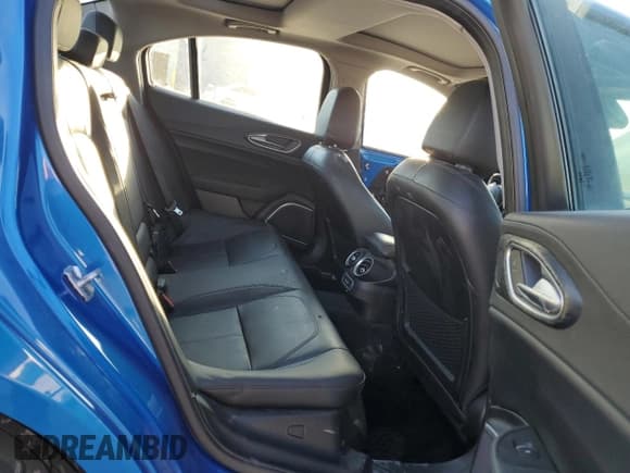 ✅ 2019 Alfa Romeo Giulia Sport • VIN: ZARFAMAN6K7607755 • Lot: 86101135. Listed on Copart with 53,038 mi. Free auction sales archive from the USA and detailed vehicle history report at DreamBid. Image 10.