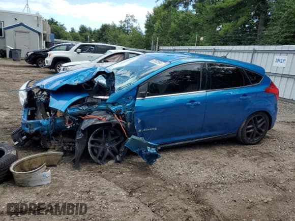 ✅ 2013 Ford Focus Electric • VIN: 1FADP3R47DL191687 • Lot: 79085454. Listed on Copart with Not provided. Free auction sales archive from the USA and detailed vehicle history report at DreamBid. Image 1.