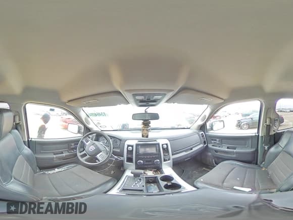 ✅ 2009 Dodge 1500 Sport • VIN: 1D3HB13T39S703531 • Lot: 83464904. Wystawiony na Copart z przebiegiem 295 023 mil. Bezpłatny archiwum sprzedaży aukcyjnych z USA i szczegółowy raport historii pojazdu na DreamBid. Zdjęcie 13.