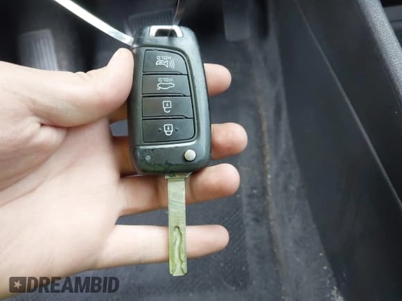 ✅ 2022 Hyundai Accent SE • VIN: 3KPC24A68NE178612 • Лот: 41230649. Опубликован ранее на IAAI с пробегом 56 450 миль. Бесплатный доступ к архиву аукционных продаж из США и подробный отчёт об истории автомобиля на DreamBid. Изображение 11.