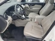 ✅ 2017 Nissan Rogue SV • VIN: JN1BJ1CRXHW107347 • Lot: 82766125. Wystawiony na Copart z przebiegiem 87 088 mil. Bezpłatny archiwum sprzedaży aukcyjnych z USA i szczegółowy raport historii pojazdu na DreamBid. Zdjęcie 7.