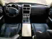 2007 Dodge Nitro R/T с VIN 1D8GU58647W623154, выставлен на аукционе Copart как лот 71018044 с пробегом 183 800 миль миль и Списание • Salvage title. История ставок и продаж доступна на DreamBid. Изображение 8.