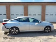 ✅ 2021 Nissan Altima SV • VIN: 1N4BL4DVXMN373459 • Lot: 42901319. Wystawiony na IAAI z przebiegiem 125 594 mil. Bezpłatny archiwum sprzedaży aukcyjnych z USA i szczegółowy raport historii pojazdu na DreamBid. Zdjęcie 13.